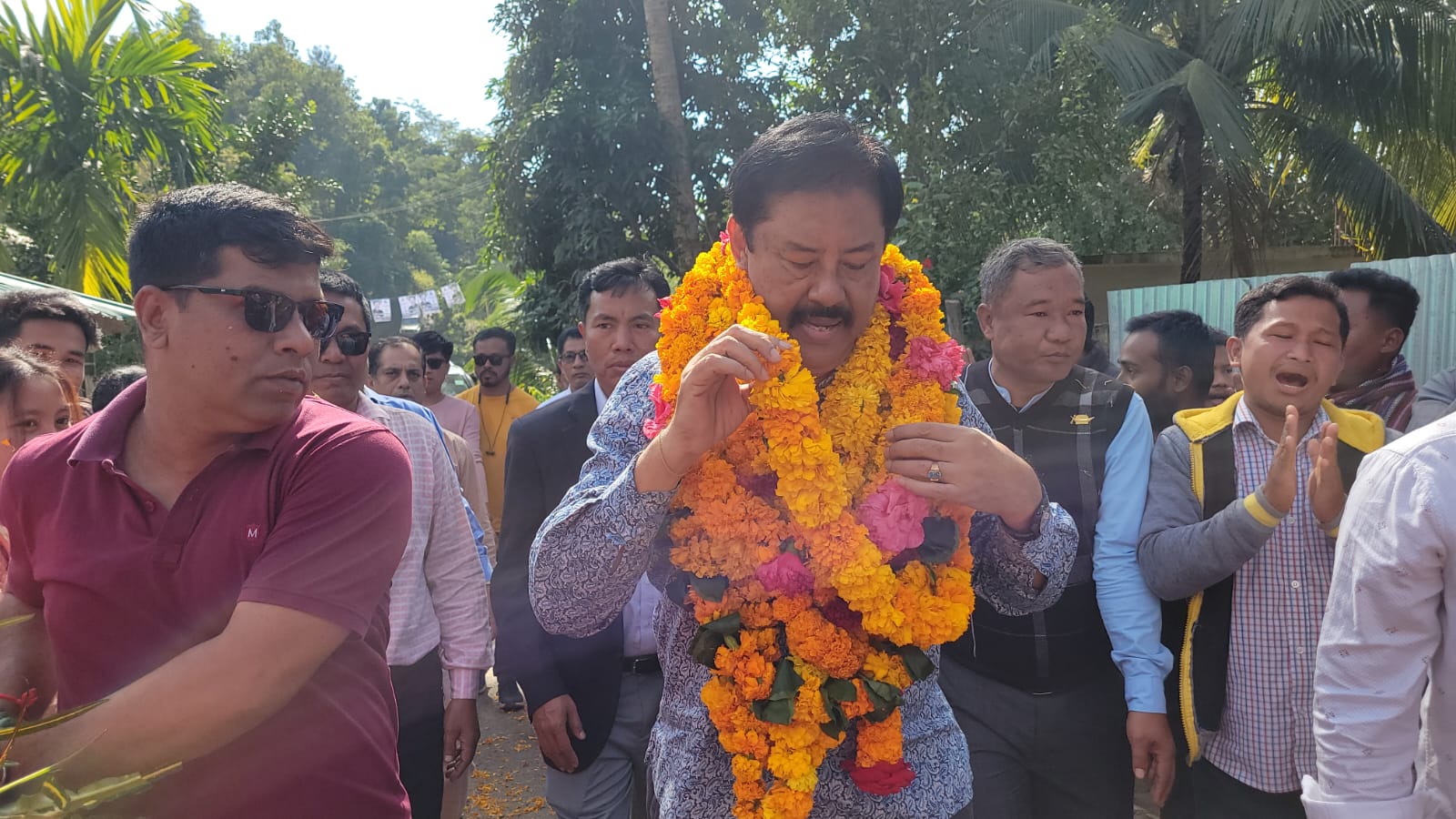 বান্দরবানে নৌকার নির্বাচনী প্রচারণায় জয়ের উল্লাস