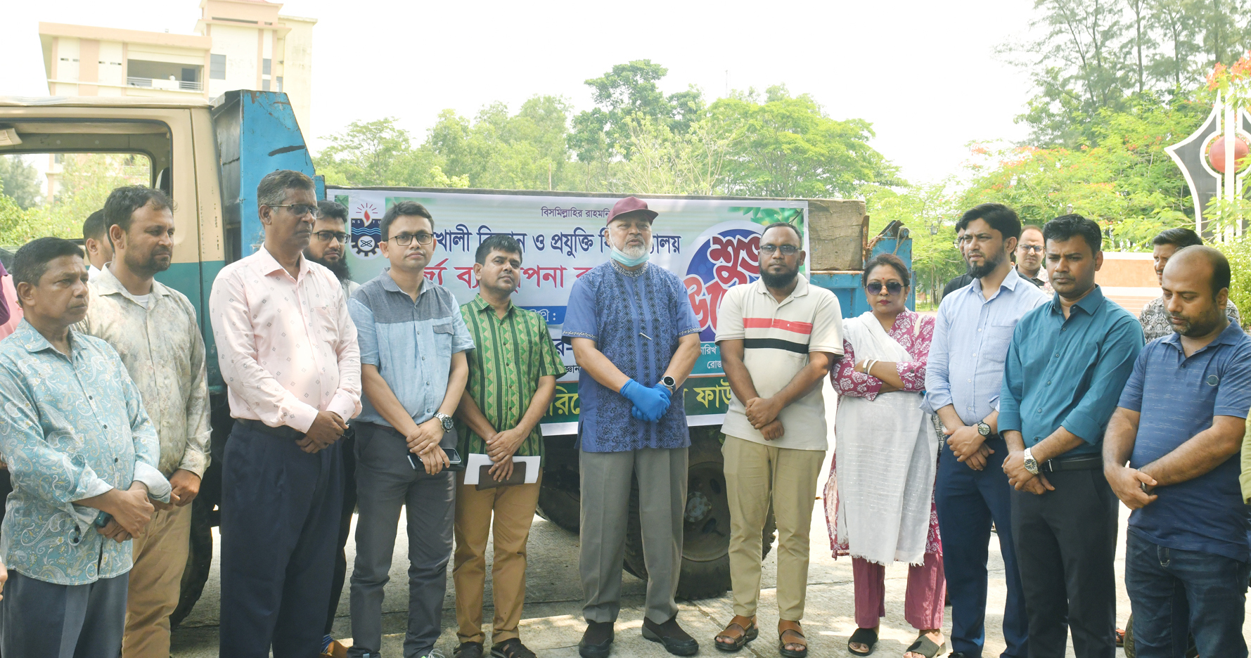 নোবিপ্রবিতে বর্জ্য ব্যবস্থাপনা কার্যক্রমের উদ্বোধন