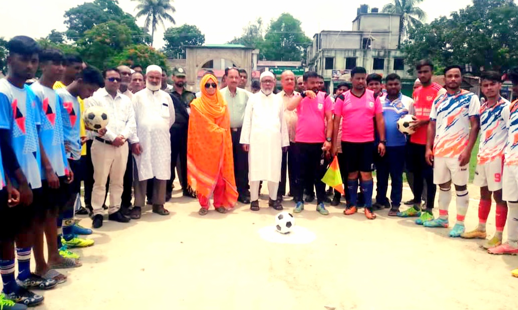 বকশীগঞ্জে বঙ্গবন্ধু জাতীয় গোল্ডকাপ ফুটবল টুর্নামেন্ট উদ্বোধন