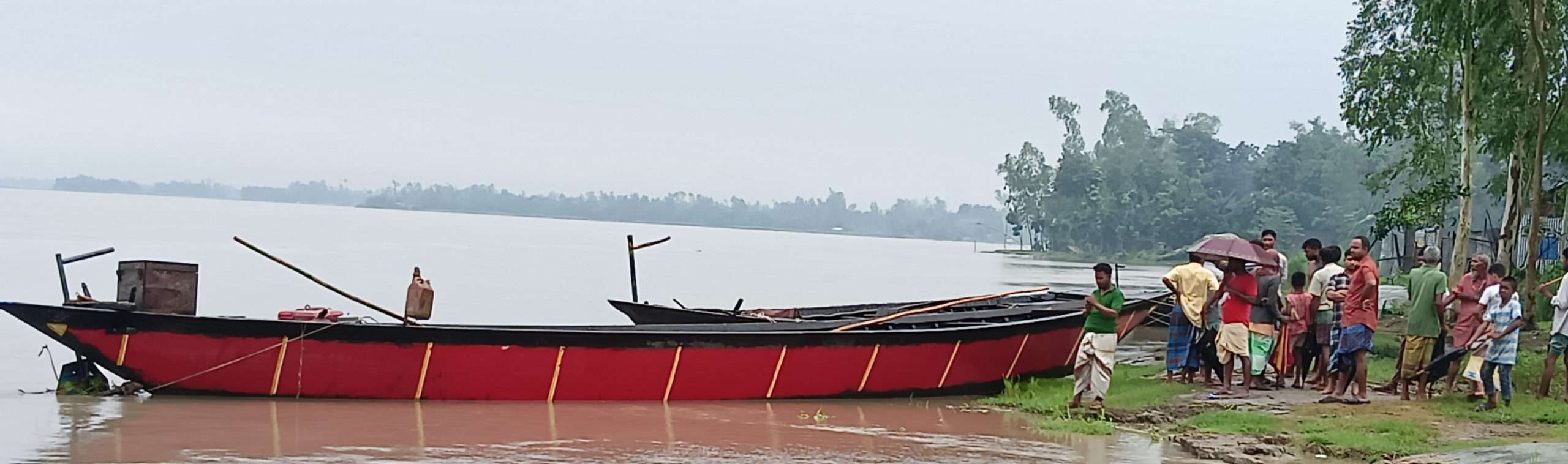 উলিপুরে নৌকা ডুবে একই পরিবারে ৪ জন সহ নিখোঁজ ৬, নিহত ১