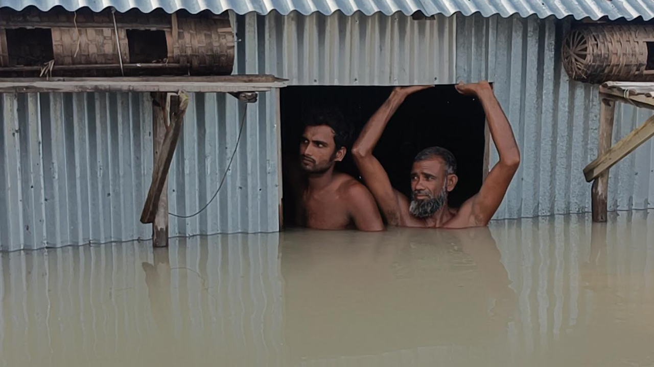 কুড়িগ্রামে বন্যা পরিস্থিতির অবনতি, ৯০ হাজার মানুষ পানিবন্দি