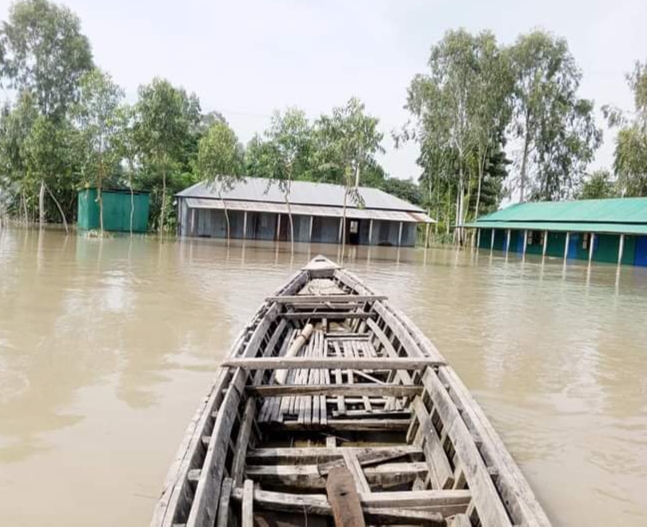 উলিপুরে ৪০ শিক্ষা প্রতিষ্ঠান পানিবন্দি