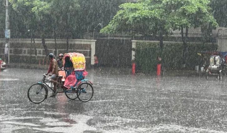 ৫ বিভাগে অতি ভারী বৃষ্টি, সিলেট-চট্টগ্রামে ভূমিধসের শঙ্কা