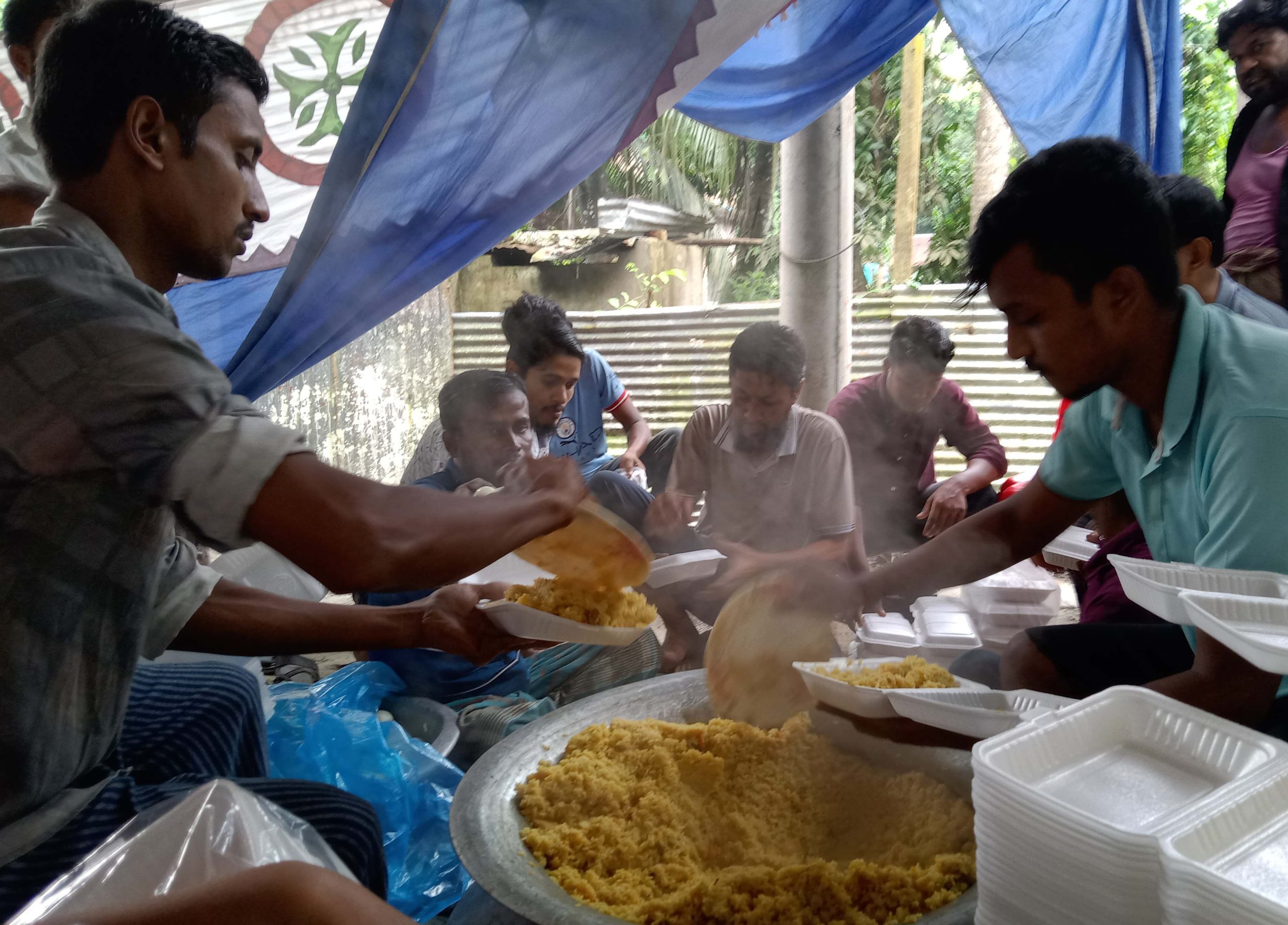 রায়পুরে পানিবন্দী দরিদ্র কেউ অনাহারে থাকবে না - ড.আশ্রাফুল আলম