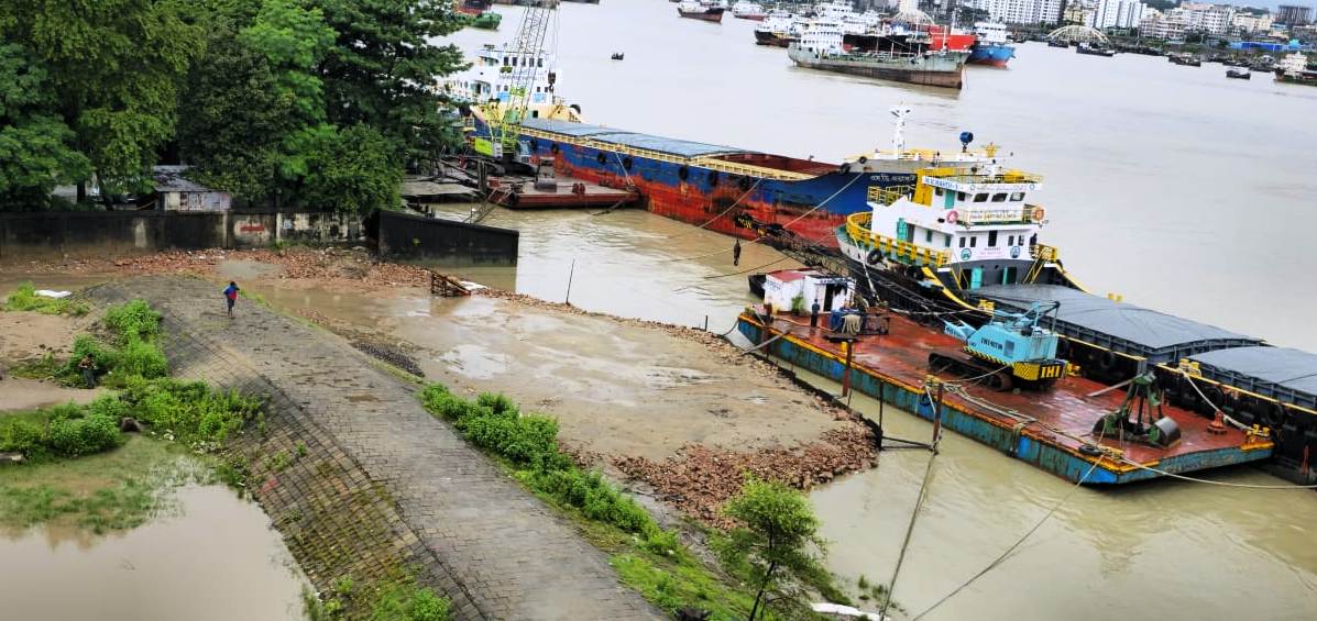 জায়গা ফেরত পেতে চট্টগ্রাম বন্দরের আল্টিমেটাম