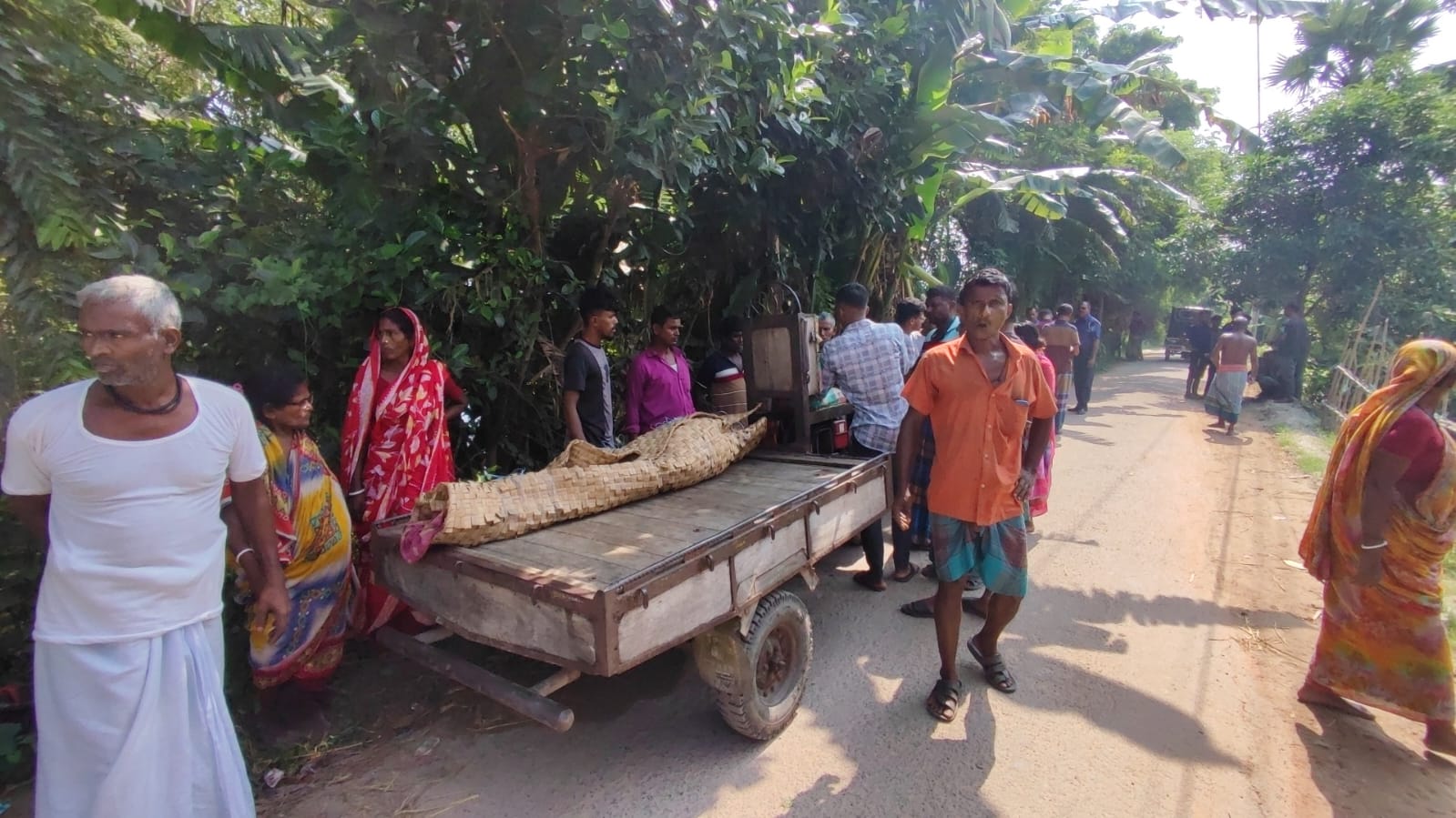 কাশিয়ানীতে গ্রাম্য সালিশ বৈঠকে ছেলেকে জরিমানা, ক্ষোভে বাবার আত্মহত্যা