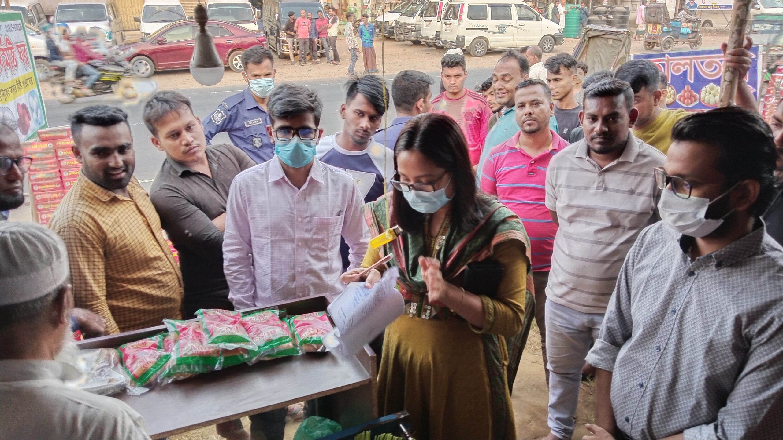 চন্দনাইশে ভোক্তা অধিকার সংরক্ষণ আইনে পাঁচ ব্যবসায়ীকে জরিমানা