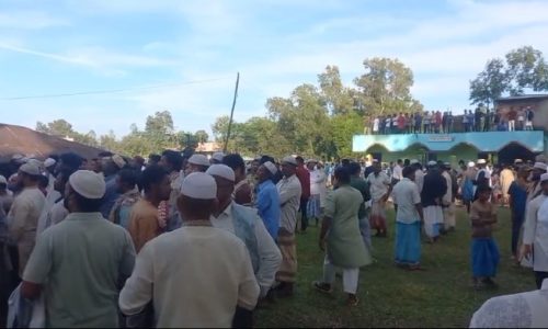 গ্রামের পারিবারিক কবরস্থানেই আলিফের দাফন সম্পন্ন