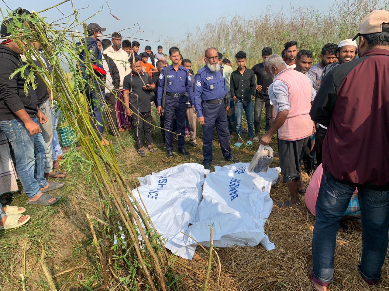 দেবীদ্বারে নির্জন বিল থেকে দুই যুবকের লাশ উদ্ধার 