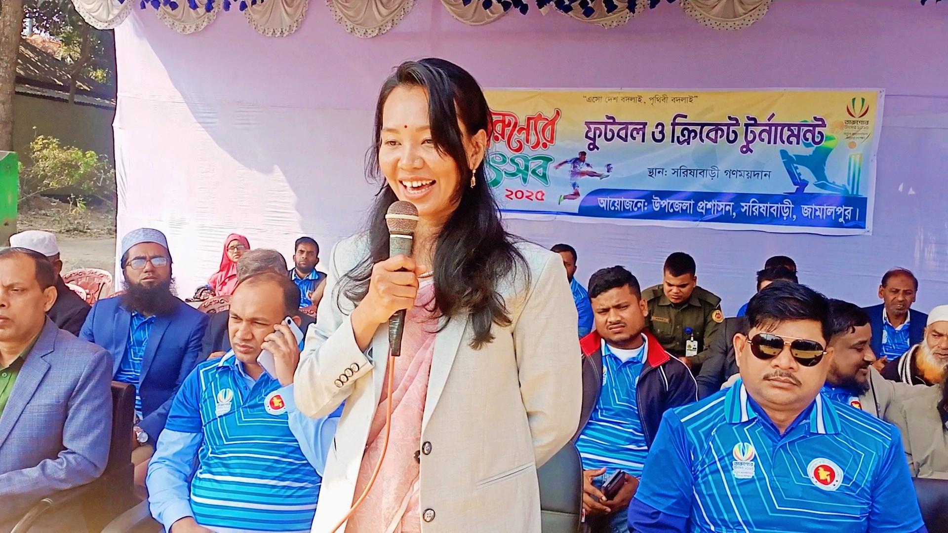 সরিষাবাড়ীতে তারুণ্যের উৎসব ফুটবল ও ক্রিকেট টূর্নামেন্টের উদ্বোধন 