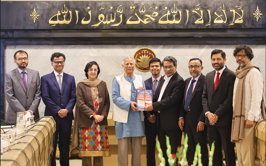 এটা শুধু একটা আনুষ্ঠানিকতা নয়, এটা এক ঐতিহাসিক মুহূর্ত : প্রধান উপদেষ্টা