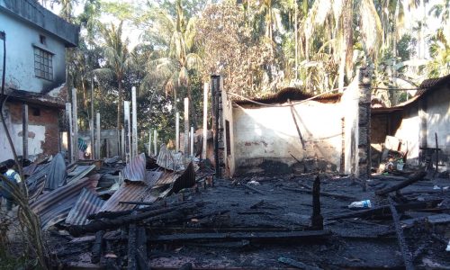 বোয়ালখালীতে বৈদ্যুতিক শর্ট সার্কিটের আগুনে পুড়ল ৫ বসতঘর