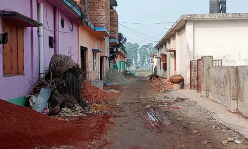 বড়পুকুরিয়া কয়লা খনির মাইন বিস্ফোরন ফলে ভূমি ধসের আতঙ্কে মৌপুকুর গ্রাম