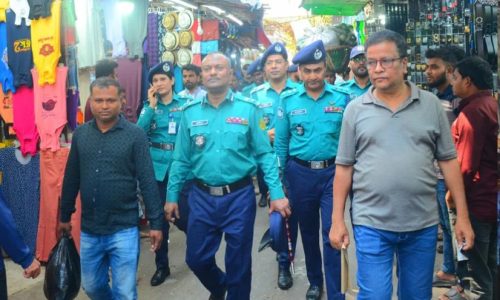 সিএমপি কমিশনারের আইন শৃঙ্খলা পরিস্থিতি পর্যবেক্ষণ