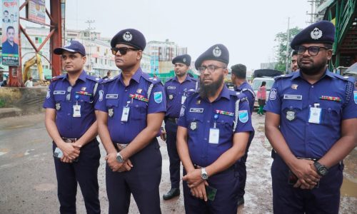 জনমনে স্বস্তি ফেরাতে কঠোর ভূমিকায় নরসিংদী জেলা পুলিশ