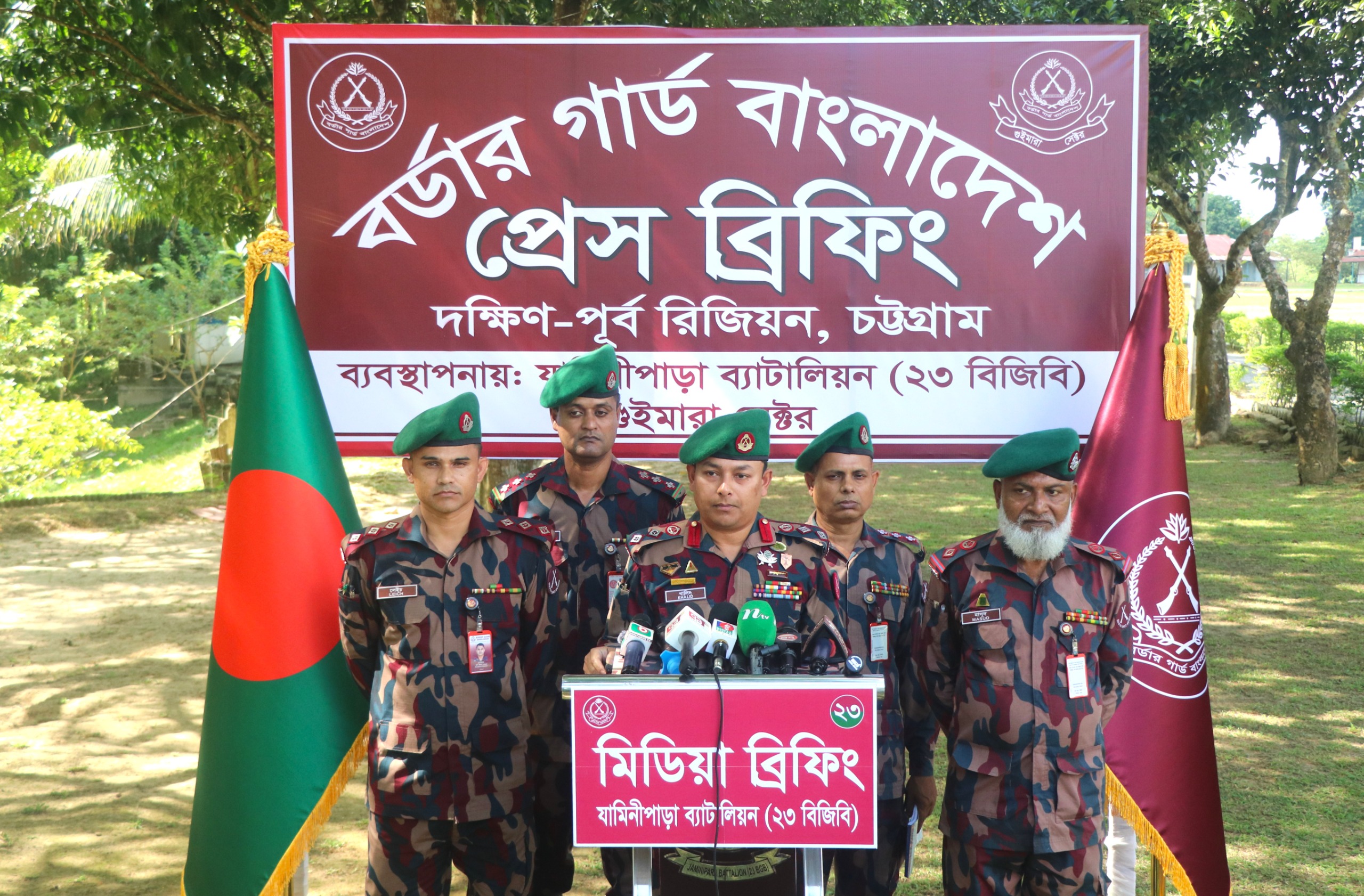 বিজিবি সীমান্তে শক্ত অবস্থানে: ১৯ কোটি টাকার চোরাচালান জব্দ, ২৭ জন আটক