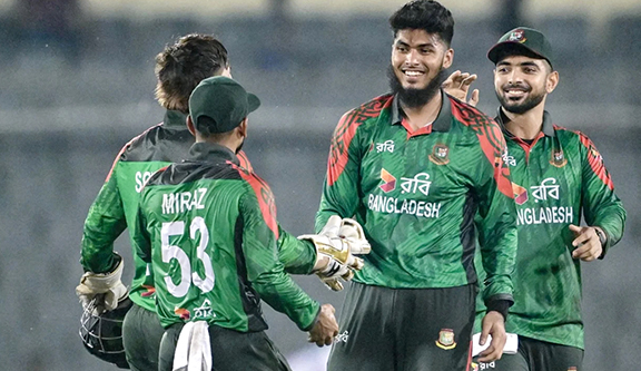 ১৪ বছর পর মিরপুরে ছোট পুঁজিতে বড় জয় বাংলাদেশের