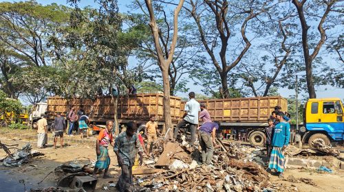 বিএসআরএম কারখানার স্ক্রাপবাহী লরি আবারো কেড়ে নিলো প্রাণ: বয়লার বিস্ফোরণে আহত ৮জন
