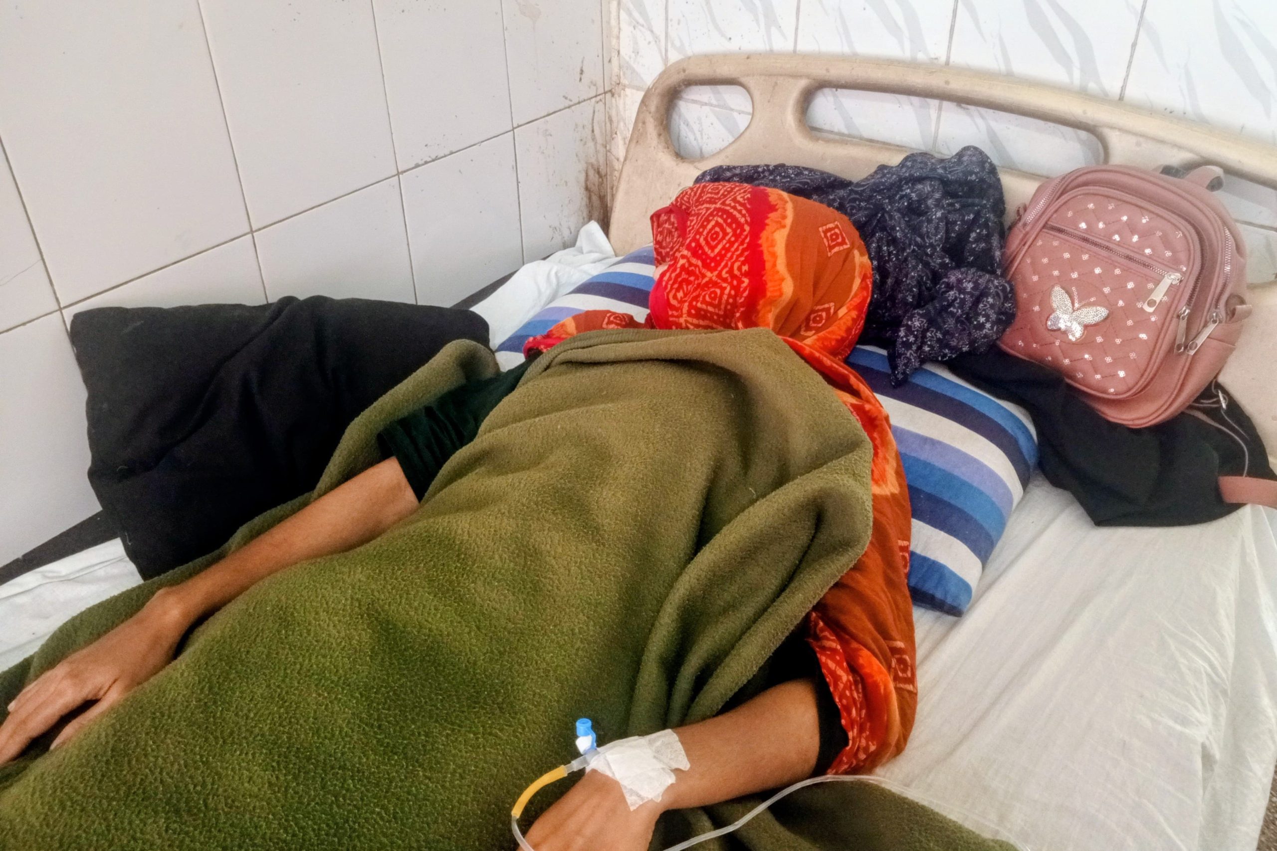 সরিষাবাড়ীতে গৃহবধূকে নির্যাতনের পর তালাক পাঠালেন পাষন্ড স্বামী