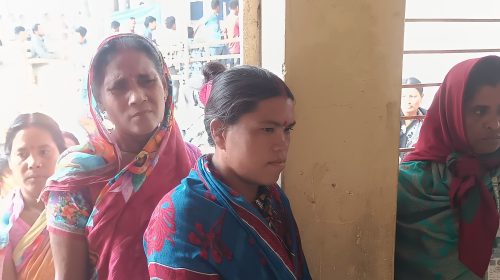 দিনাজপুরে সিথিতে লাল সিঁদুর ও কপালে লাল টিপ দিয়ে নির্ভয়ে নির্বিঘ্নে সংখ্যালঘুরা