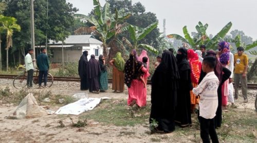 রিলেশনের বিয়ে, ট্রেনের নিচে ঝাঁপিয়ে পড়ে তরুণীর আত্মহত্যা, ঘটনা ধামাচাপা দেয়ার চেষ্টা