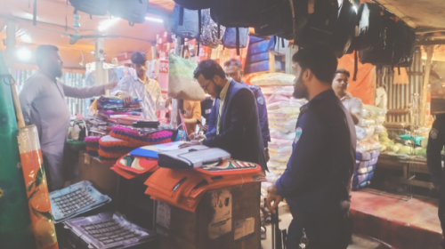 বাঁশখালী উপজেলা প্রশাসনের অভিযান, ৭ ব্যবসায়ীকে জরিমানা