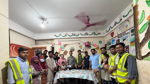 বন্ধন লায়ন্স ক্লাবের উদ্যোগে ইফতার ও সেহেরী সামগ্রী প্রদান