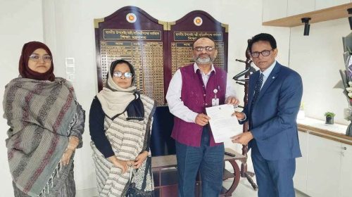 পদত্যাগ করলেন ঢাবি ভিসি অধ্যাপক নিয়াজ আহমদ খান