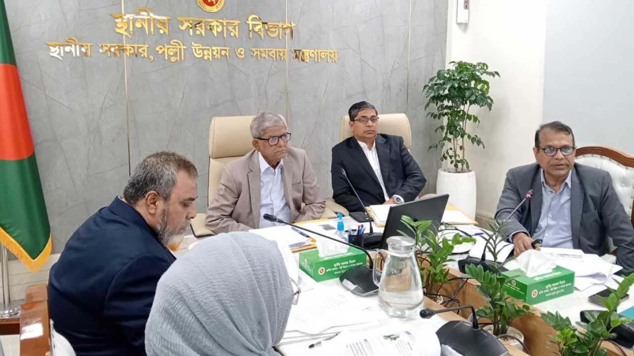 জনগণের ট্যাক্সে চলি, তাই জবাবদিহিতা নিশ্চিত করা নৈতিক দায়িত্ব : মির্জা ফখরুল ইসলাম আলমগীর