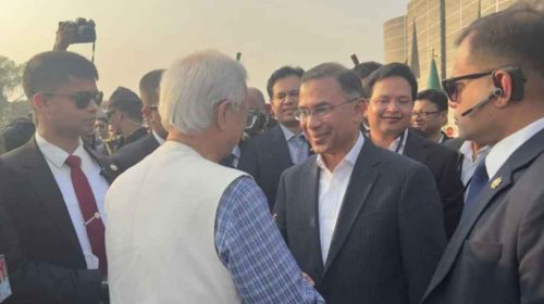 নয়া প্রধানমন্ত্রীর সঙ্গে ড. ইউনূসের বিদায়ী শুভেচ্ছা বিনিময়