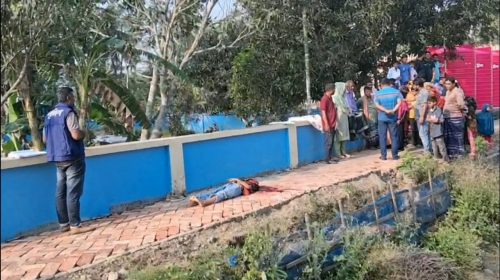 বাগেরহাটে কিশোরীর গলাকাটা মরদেহ উদ্ধার, তদন্তে পুলিশ