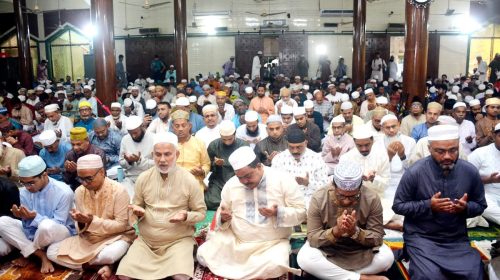 খুলনায় যথাযোগ্য মর্যাদায় পবিত্র ঈদ-উল-ফিতর উদযাপিত