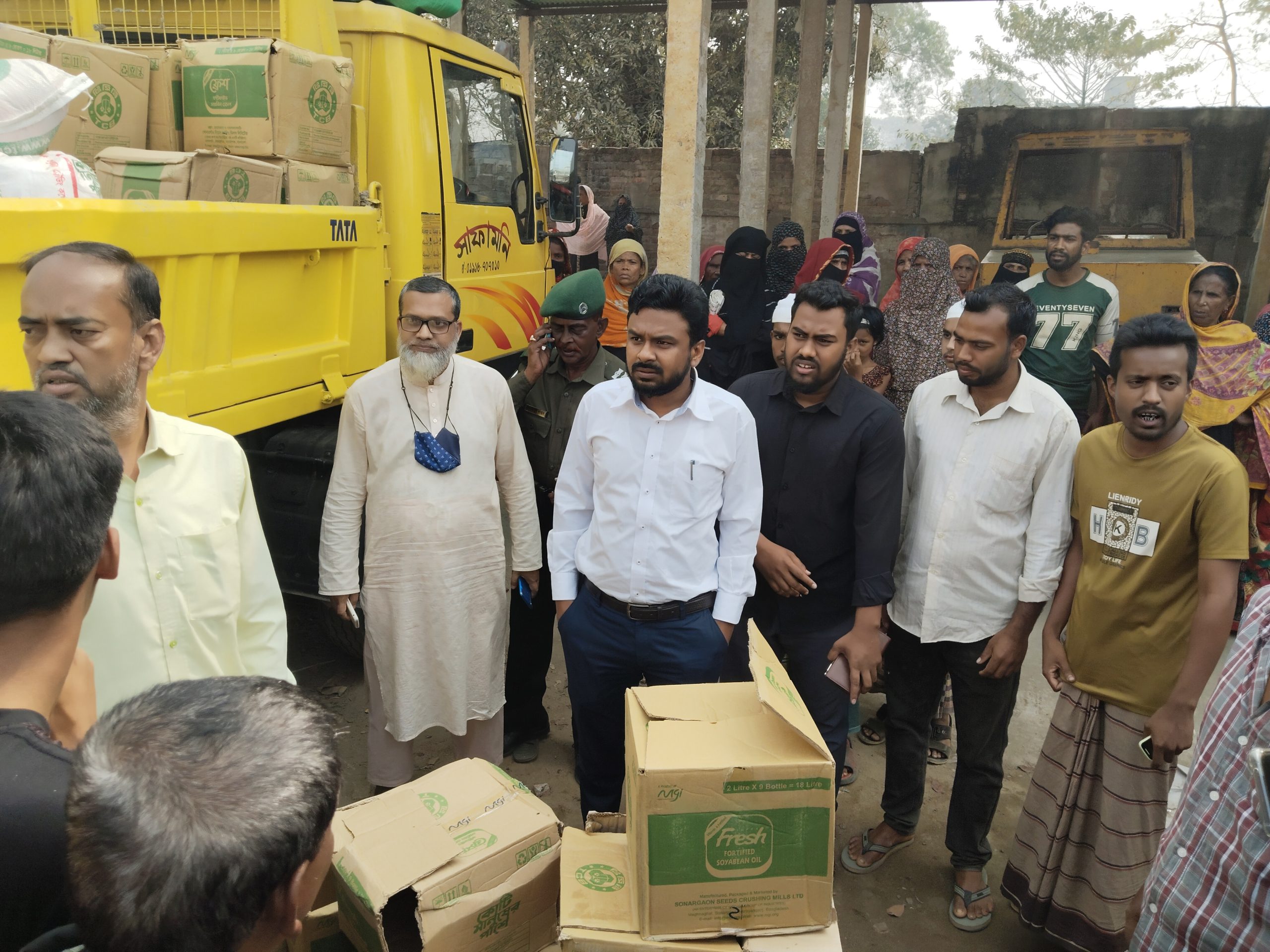 নালিতাবাড়ীতে টিসিবির ট্রাকসেলে বড় গরমিল, ৯০ ভোক্তার পণ্য উধাও