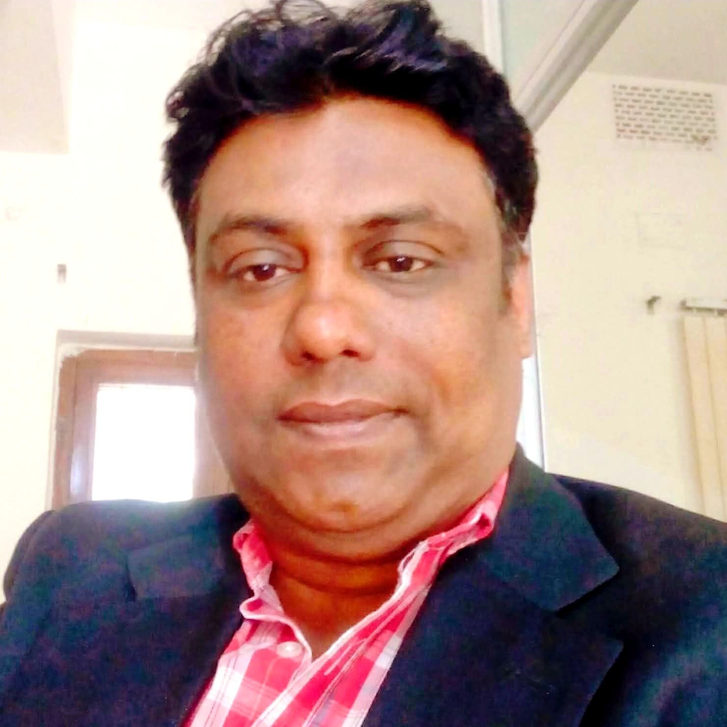 গোপালগঞ্জে সড়ক দুর্ঘটনায় গুরুতর আহত হয়েছেন সাংবাদিক দম্পতি