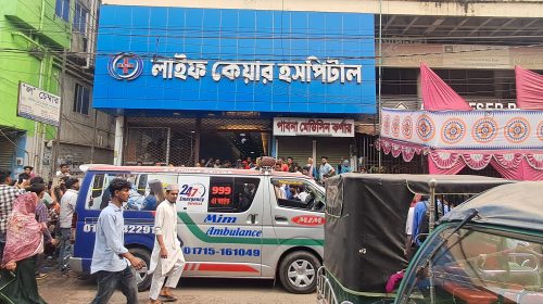 শ্রীপুরে সিজারের পর প্রসূতির মৃত্যু, হাসপাতাল ভাংচুর ও লুটপাটের অভিযোগ