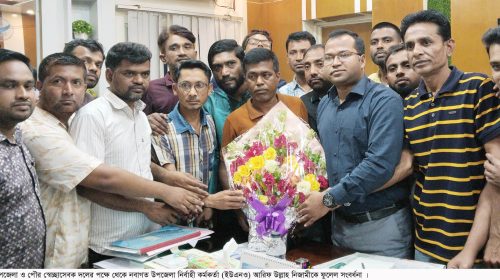 ধুনটে নবাগত ইউএনওকে ফুলেল সংবর্ধনা