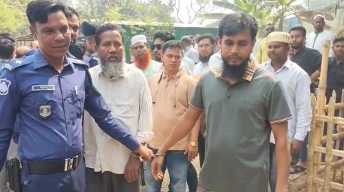 নিজের হাতে চাঁদাবাজদের ধরে পুলিশে সোপর্দ করলেন সংসদ সদস্য