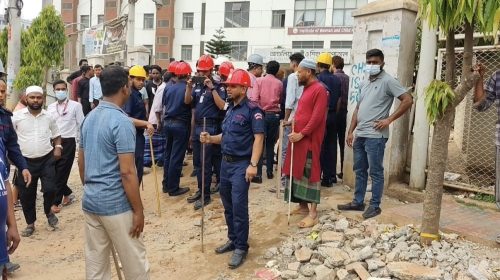 আশুলিয়া ফুটপাতে দোকন বসানোকে কেন্দ্র করে ধাওয়া-পাল্টা ধাওয়া আহত-৩