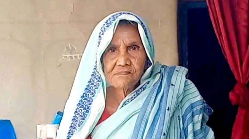 তিন বছর যাবৎ বয়স্কভাতা থেকে বঞ্চিত ৮৯ বছর বসস্ক মমিনা বেগম