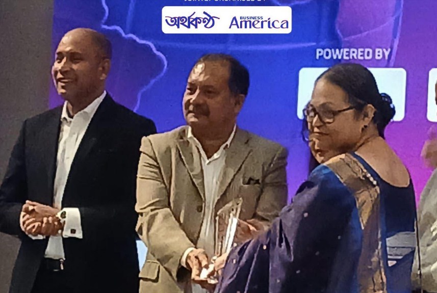 স্বপ্নজয়ী নারী সম্মাননা পেলেন প্রীতি চক্রবর্তী