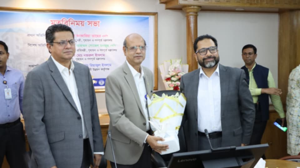 'যারা জনগণের ভোগান্তির কারণ হবেন, তাদের ছাড় দেওয়া হবে না' - গৃহায়ন ও গণপূর্ত মন্ত্রী