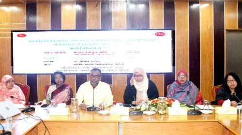 গুজব প্রতিরোধ ও সঠিক তথ্য প্রচারে গণমাধ্যমকর্মীদের সহায়তা কামনা করে সরকার -প্রধান তথ্য অফিসার