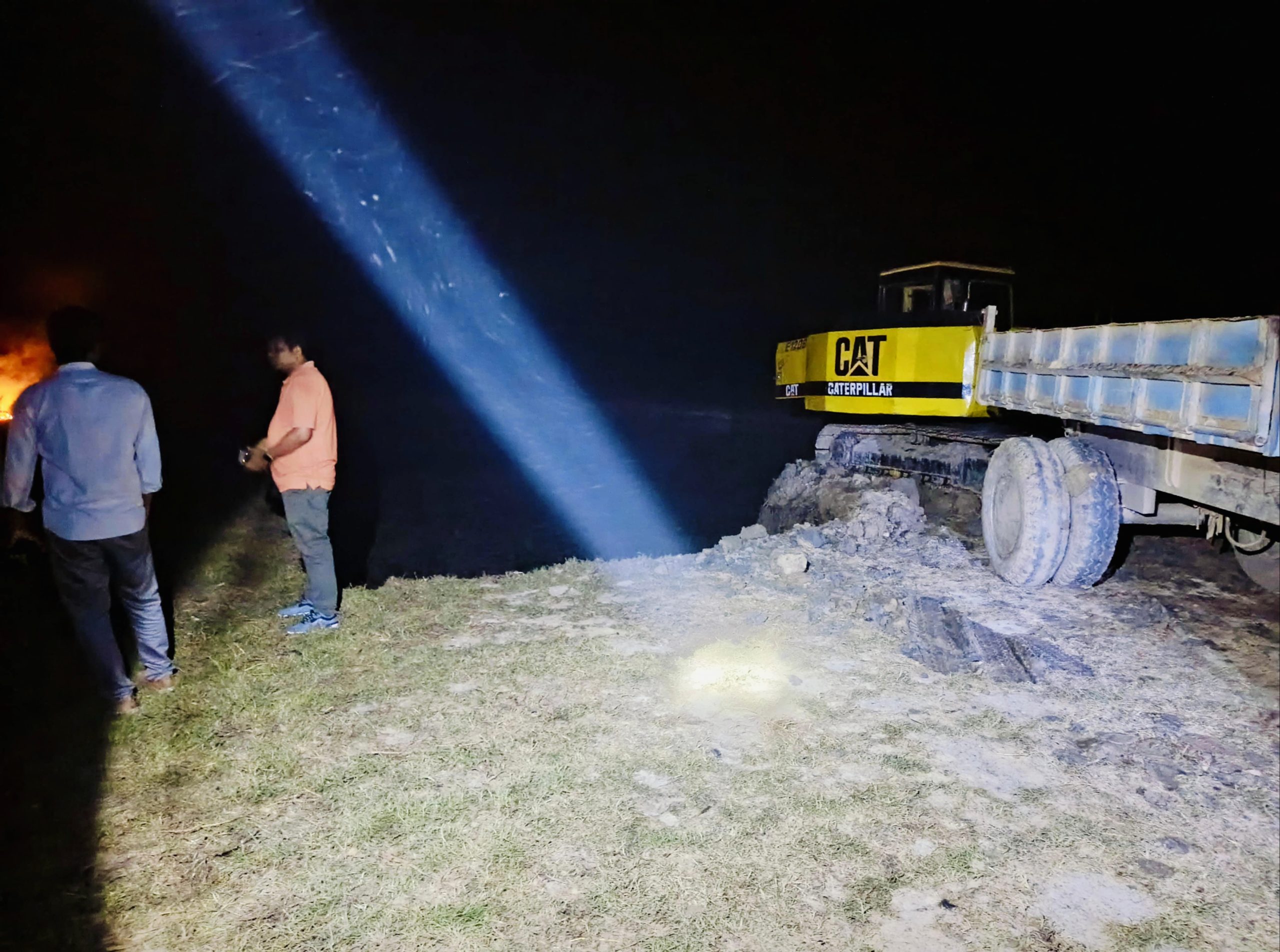 সিংড়ায় কৃষিজমিতে পুকুর খনন, ৫০ হাজার টাকা অর্থদন্ড