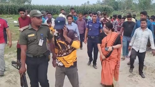 ডোমারে অবৈধ বালু উত্তোলনে জরিমানা, ঘটনাস্থলেই অজ্ঞান এক অভিযুক্ত