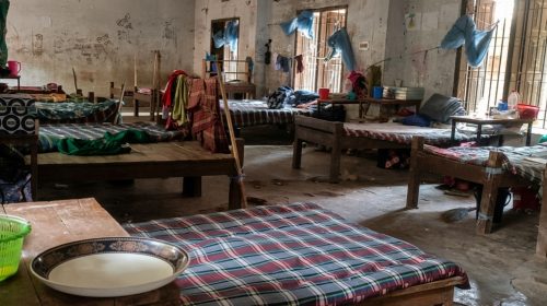 বিদ্যালয়ে না গিয়ে ছাত্রাবাসের রান্নাবান্নায় কাটে শিক্ষার্থীর ক্লাস