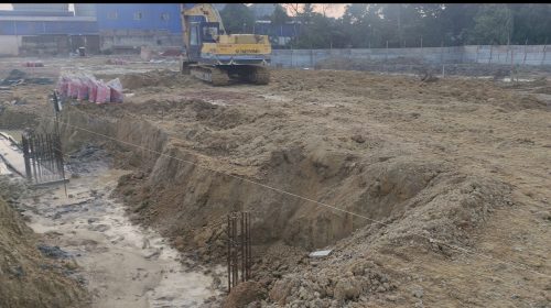 মিরসরাইয়ে পাহাড় কেটে নাহার গ্রুপের স্থাপনা নির্মাণ ৪ দিনের জন্য কাজ বন্ধ করলো উপজেলা প্রশাসন