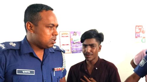 বকশীগঞ্জে অটোরিকশা চুরি করে পালানোর পথে চোর আটক, পুলিশে সোপর্দ