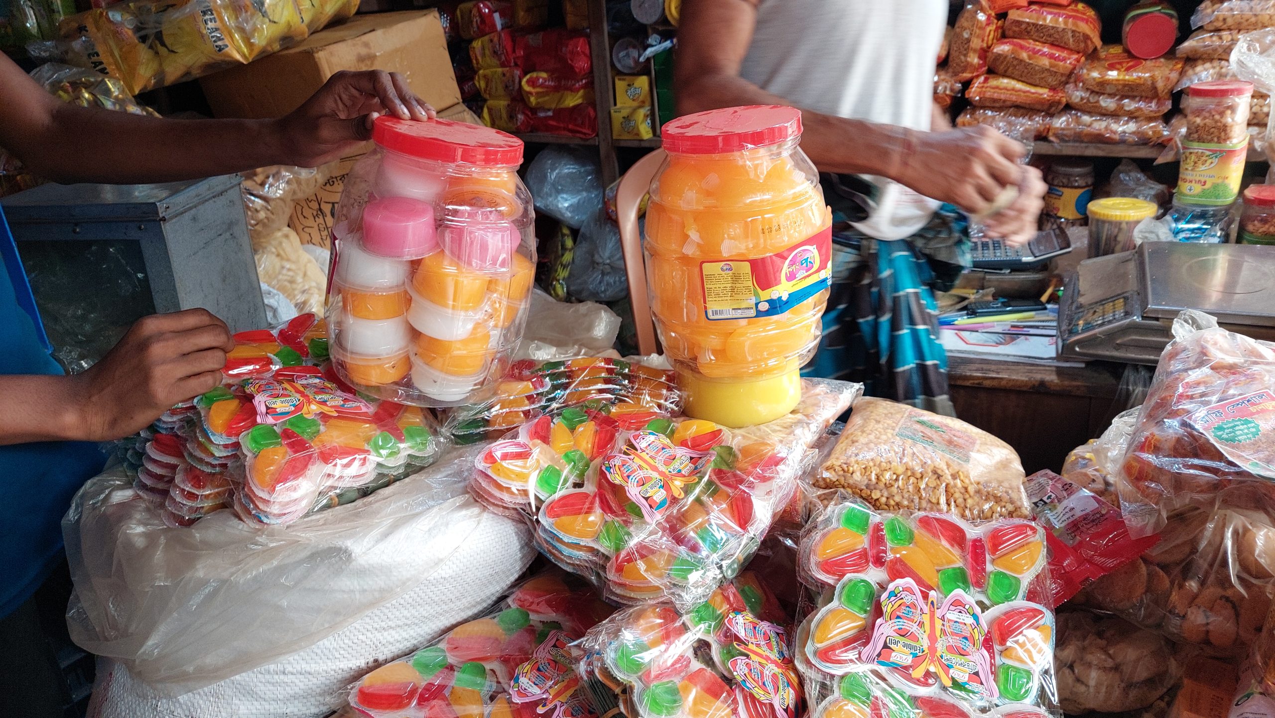 বকশীগঞ্জে ভেজাল শিশুখাদ্যের রমরমা কারবার, ঝুঁকিতে ভবিষ্যৎ প্রজন্ম