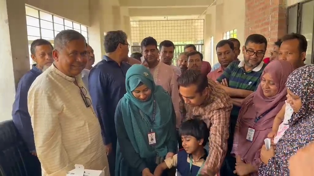 শ্রীপুরে হাম-রুবেলা টিকাদান কর্মসূচির উদ্বোধন