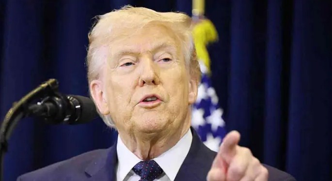 আজ রাতেই একটি ‘পুরো সভ্যতার মৃত্যু ঘটতে পারে’ : চরম হুঁশিয়ারি ট্রাম্পের